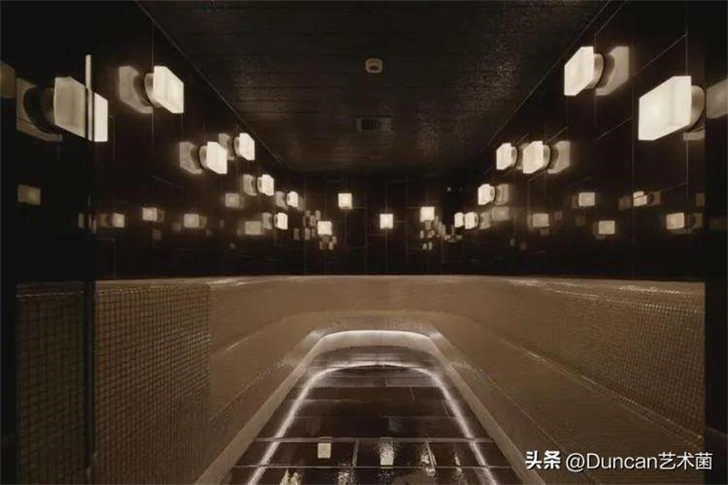 87f3ce5fa4b9479aa7005d412f0f3565~noop.jpg
